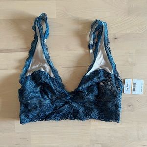 Free people blue lace bralette size small NWT